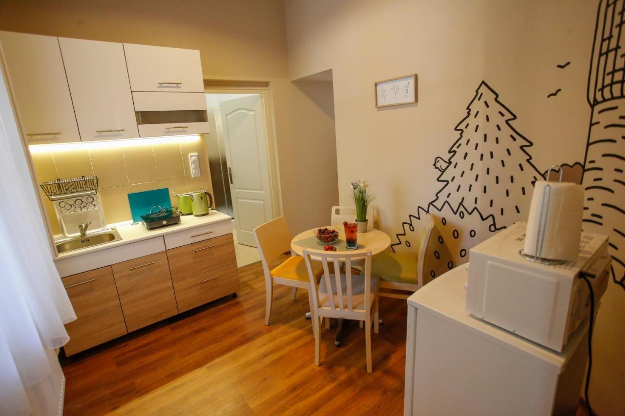 אגר Urania Apartmanhaz מראה חיצוני תמונה