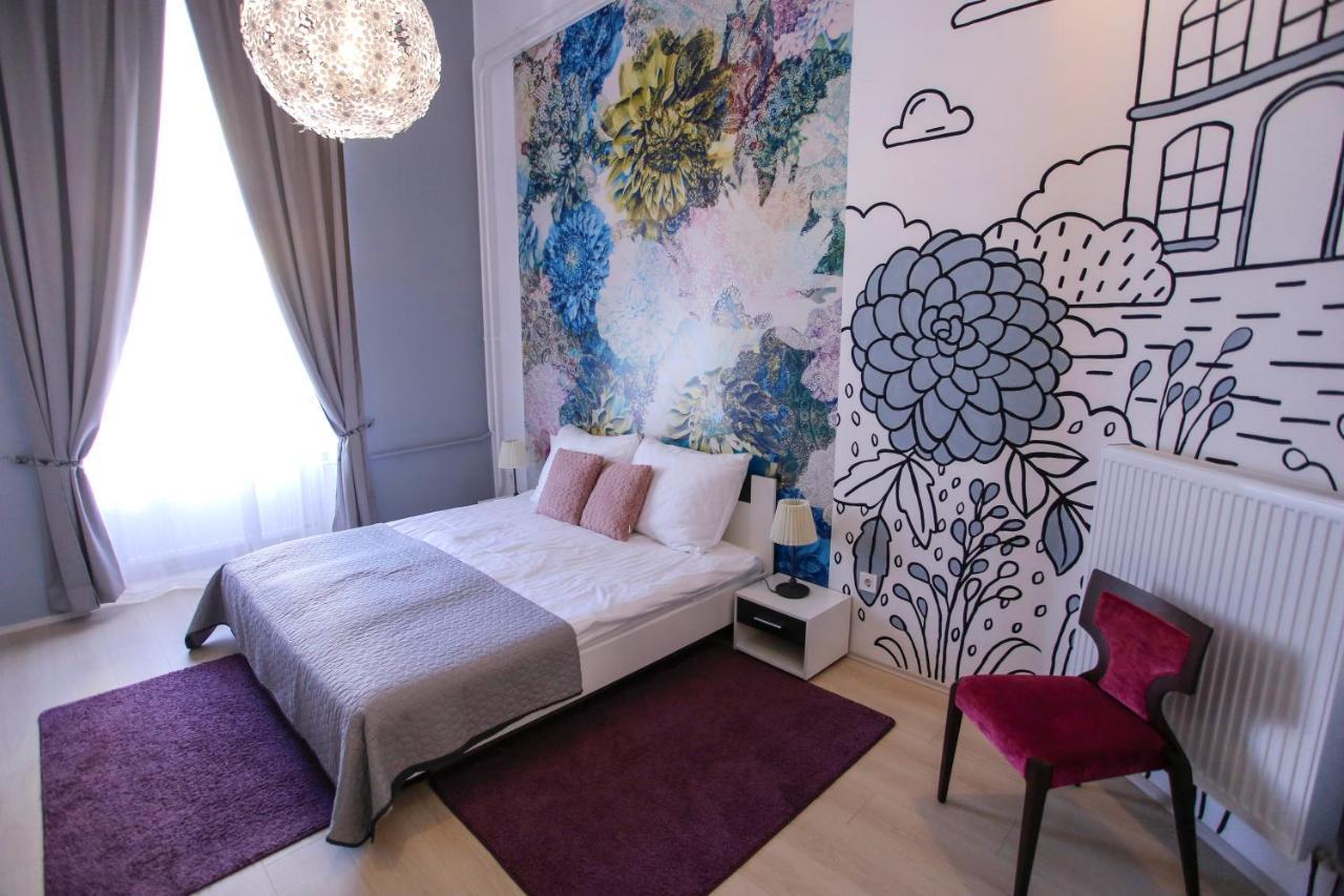 אגר Urania Apartmanhaz מראה חיצוני תמונה