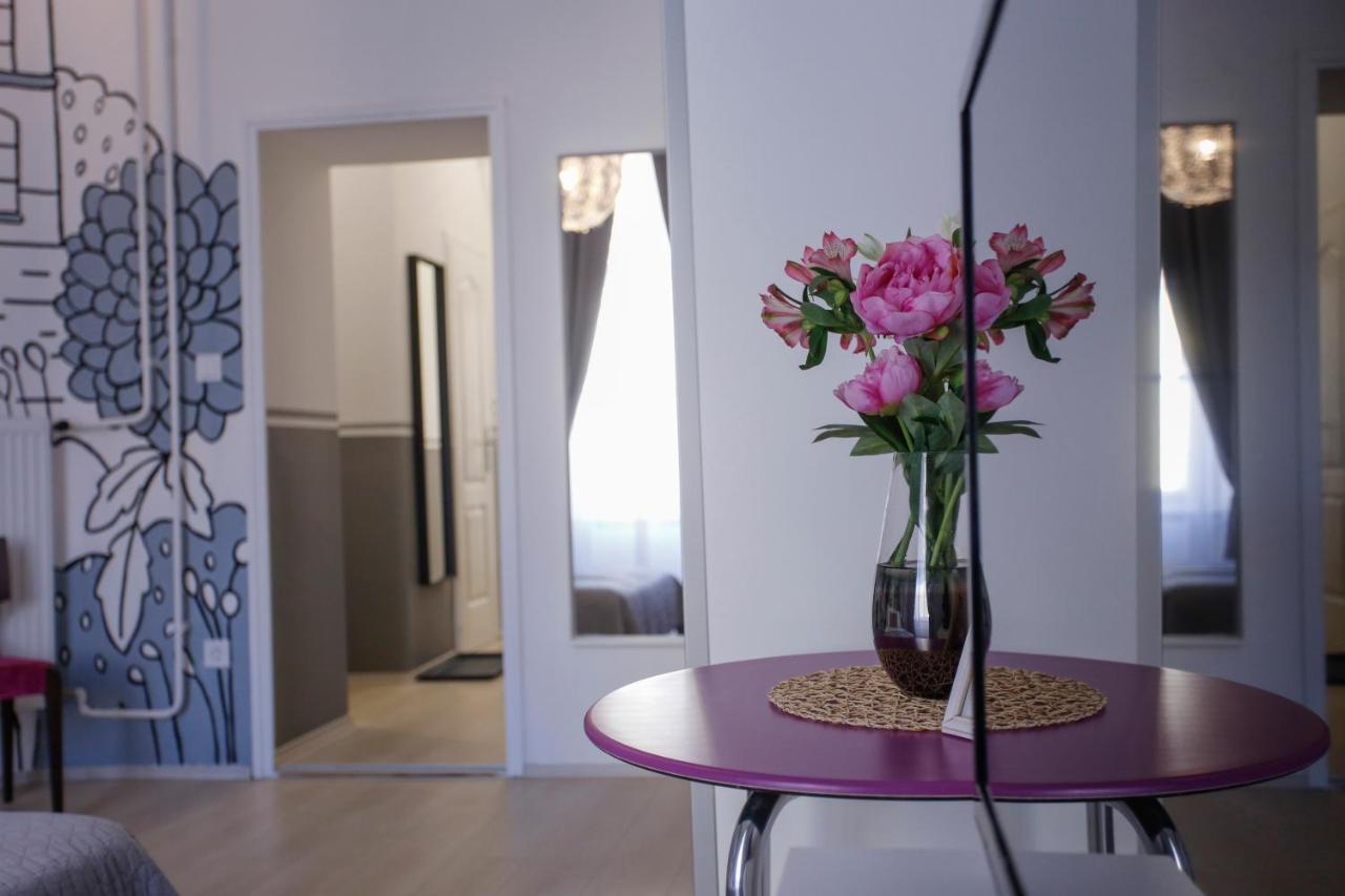 אגר Urania Apartmanhaz מראה חיצוני תמונה